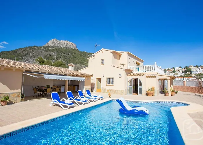 Abahana Villas Ivars